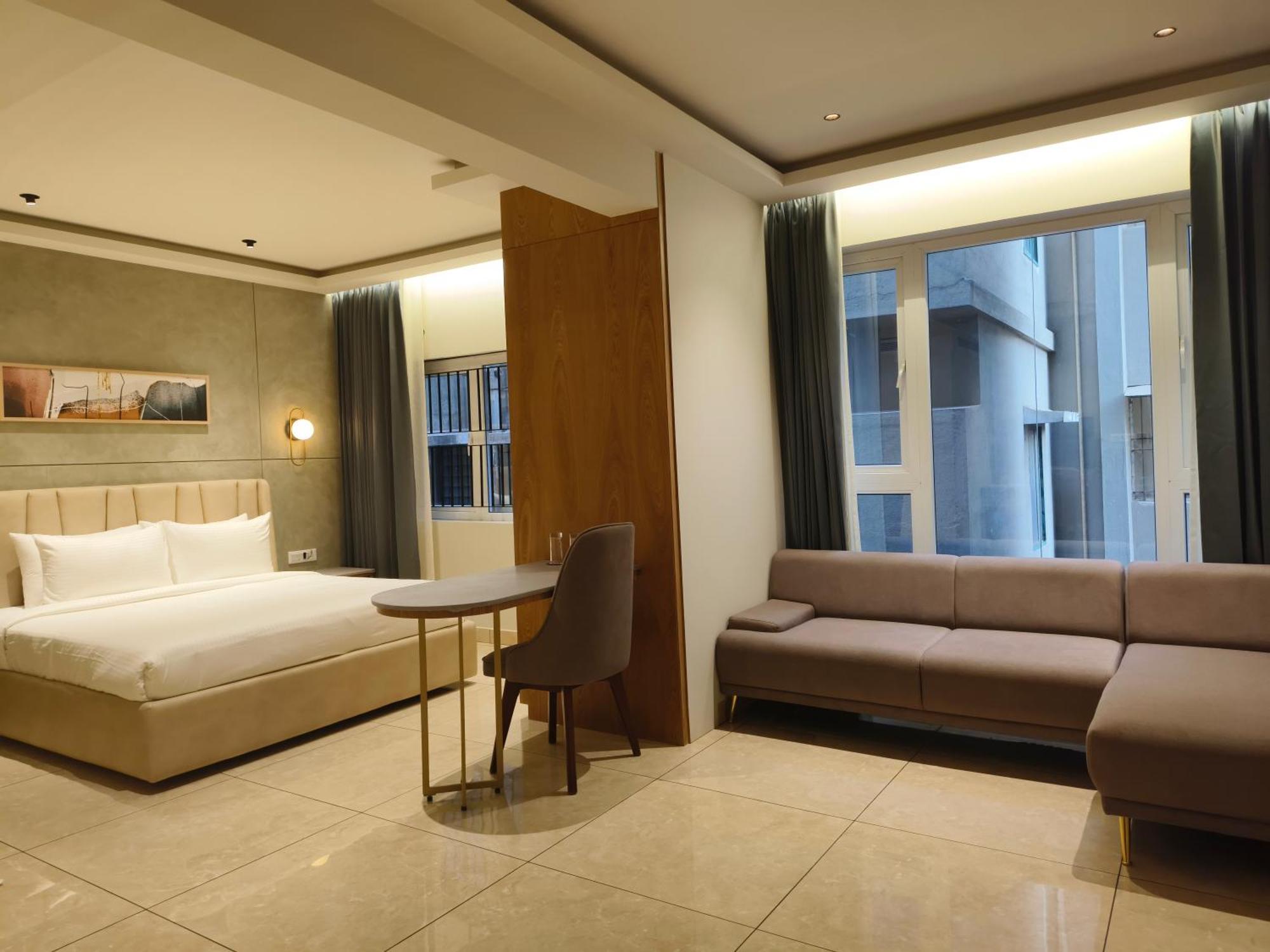 Olive Hotel Le Opera By Embassy Group Bangalore Exterior photo